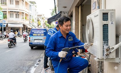 Vệ sinh máy lạnh đường Lý Thường Kiệt / Cách Mạng Tháng Tám