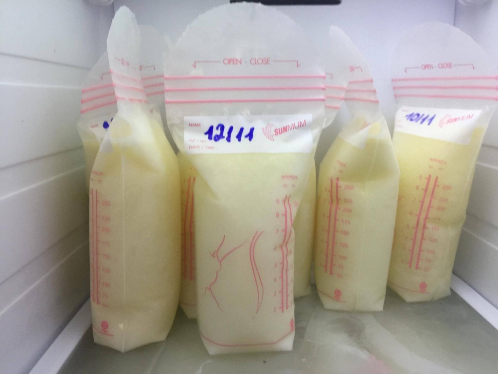 Cách Bảo Quản Sữa Mẹ Trong Tủ Lạnh