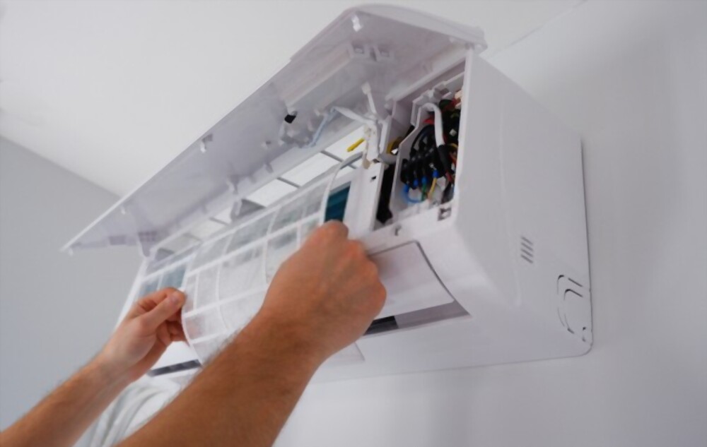 Hướng dẫn quy trình vệ sinh máy lạnh chuyên nghiệp tại nhà