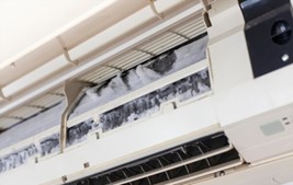 Nguyên nhân và cách khắc phục máy lạnh bị đóng tuyết