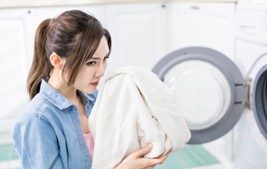 Cách khắc phục máy giặt quần áo có mùi hôi hiệu quả