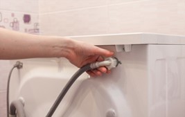 Nguyên nhân và cách khắc phục máy giặt không xả nước