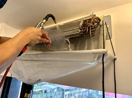 Dịch vụ vệ sinh máy lạnh phường Phú Thạnh